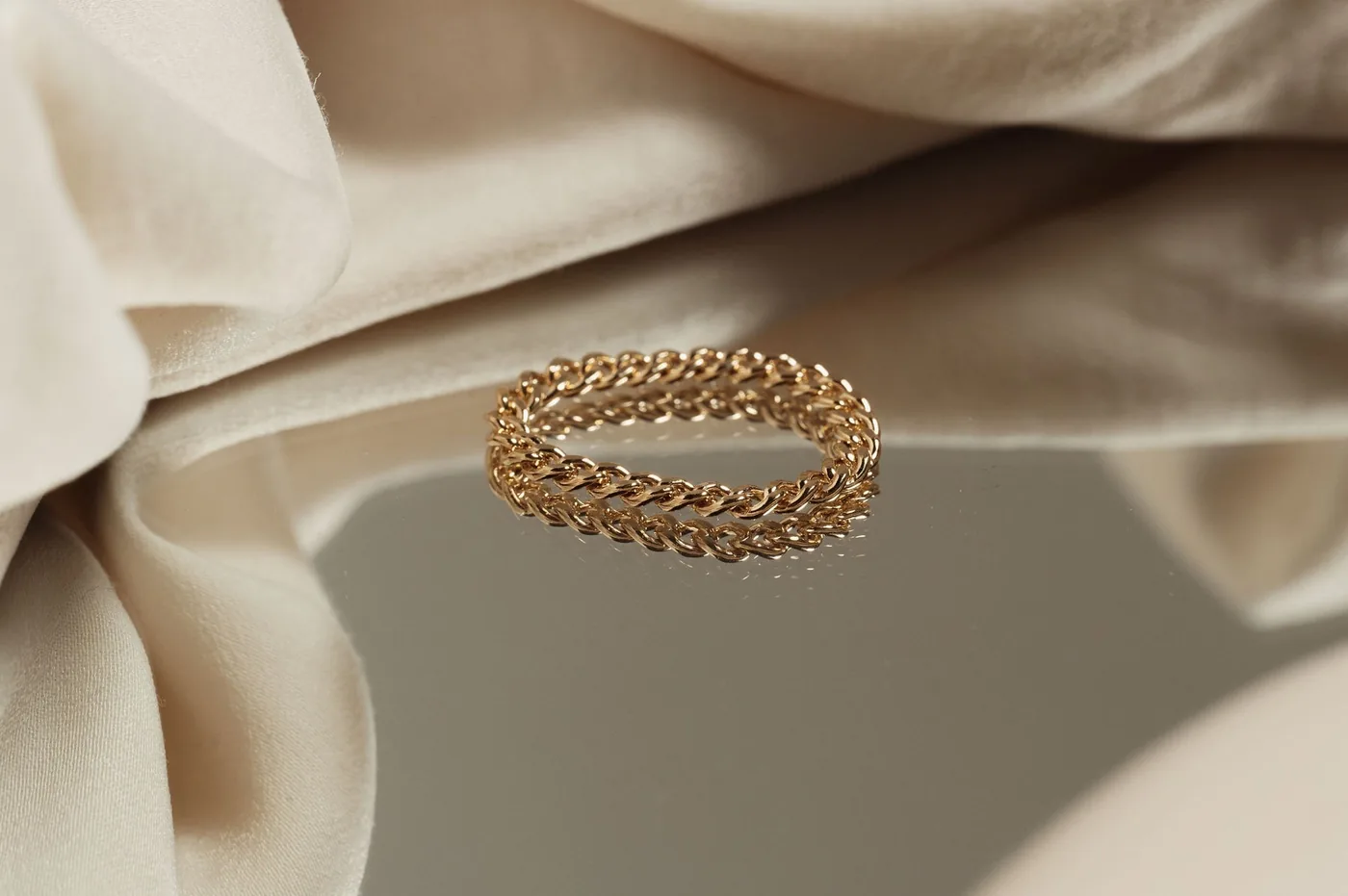Curb Chain Ring - 14k Gold Filled — product image 1