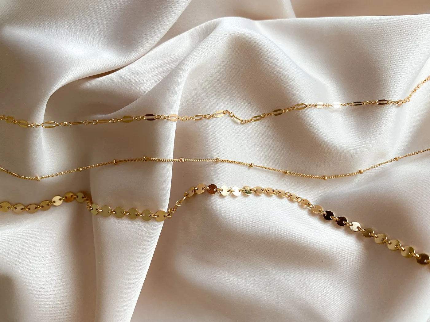 Saturn Chain Collarbone Necklace - 14k Gold Filled — product image 4
